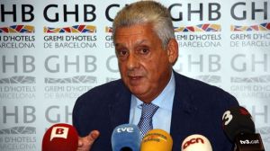 El president del Gremi d'Hotels de Barcelona, Jordi Clos, aquest dimecres en roda de premsa / ACN. Font: Diari L'ARA